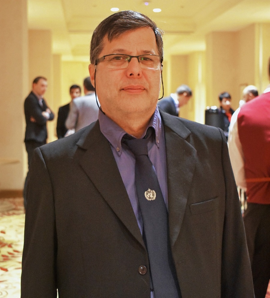 eliseo_c58f2.jpg