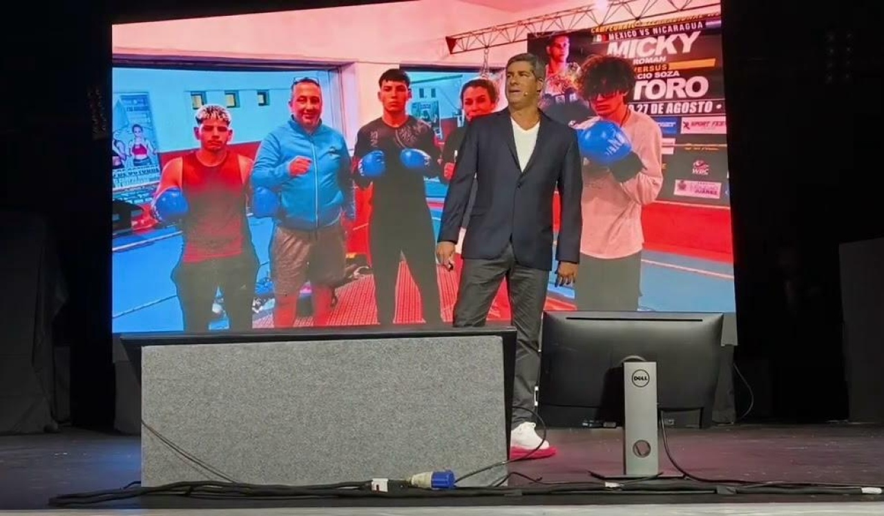 Javier Azcurra cerr&oacute; la jornada TEDx por todo lo alto