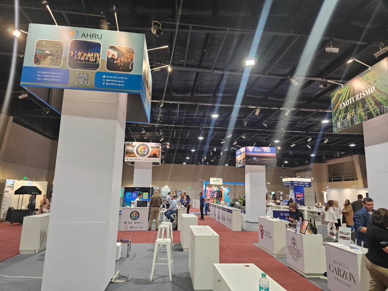 Expoturismo: Un envase de lujo para una dial&eacute;ctica de espejismos