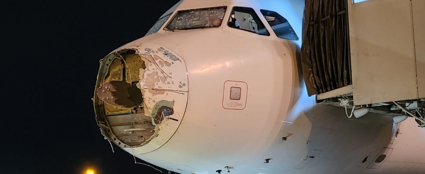 Frente fr&iacute;o provoca tormenta que hizo dif&iacute;cil la aeronavegaci&oacute;n regional en la noche de ayer