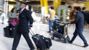 &iquest;Cu&aacute;nto cobra un piloto de una aerol&iacute;nea?