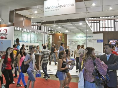 Brasil proyecta d&eacute;ficit tur&iacute;stico r&eacute;cord a pesar del Mundial