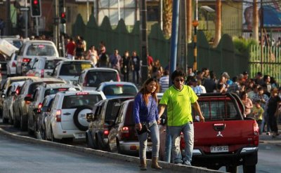 El dram&aacute;tico momento en que alertan tsunami en Chile