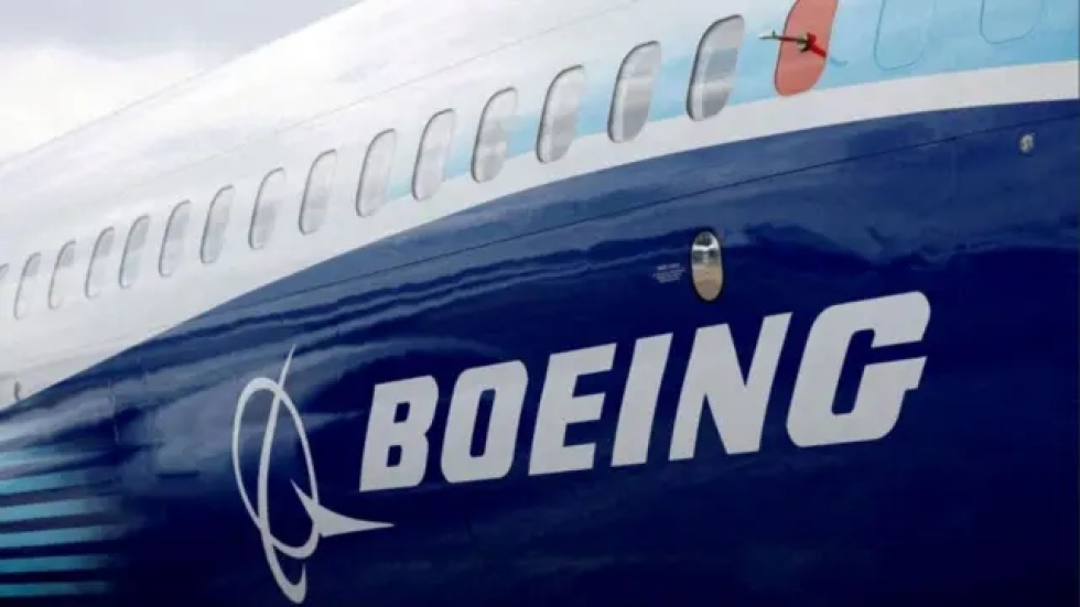 Boeing evita la huelga de sus trabajadores en EEUU con una subida salarial del 25%