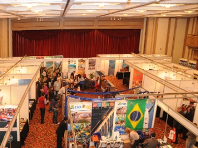 D&iacute;a Mundial del Turismo: Ministro Lescano en cadena de radio y TV y en Jornada de Capacitaci&oacute;n