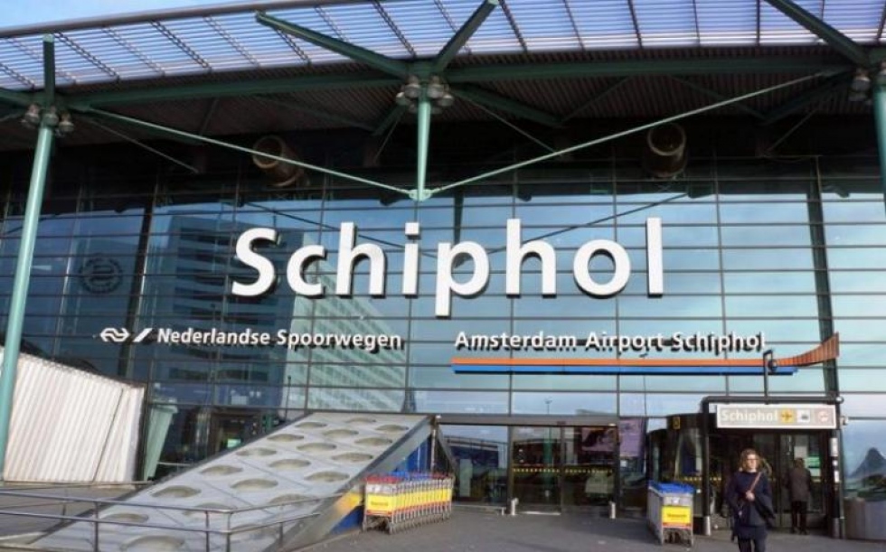 IATA rechaza decisi&oacute;n de reducir vuelos en aeropuerto de Schiphol