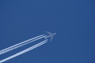 Cient&iacute;ficos crean un combustible de avi&oacute;n a partir de agua, aire y energ&iacute;a solar