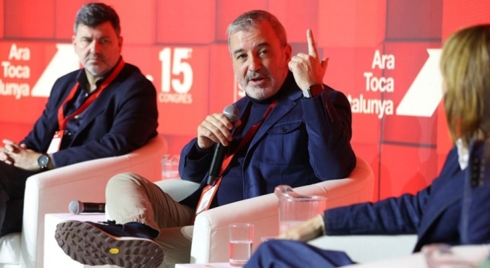 Jaume Collboni, alcalde de Barcelona: &ldquo;La ciudad no puede absorber m&aacute;s cruceros&rdquo;