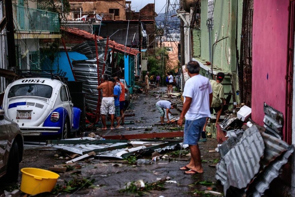  El jueves, Acapulco segu&iacute;a sin electricidad, comunicaciones ni agua.
