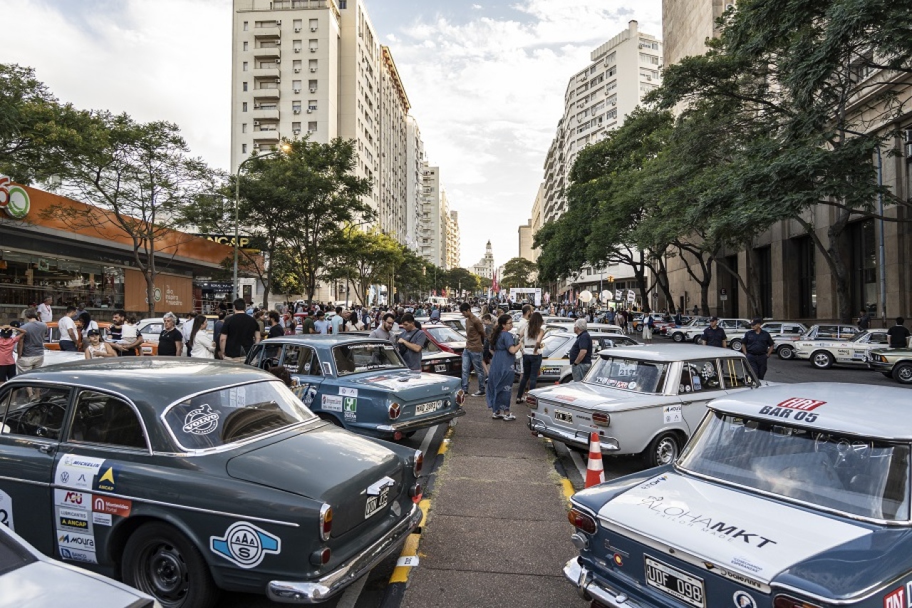 El Gran Premio del Uruguay &ldquo;19 Capitales&rdquo; Hist&oacute;rico 2026 celebr&oacute; su largada simb&oacute;lica