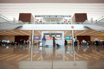  Arrosa: "Carrasco ser&aacute; el primer aeropuerto autosustentable de la regi&oacute;n"