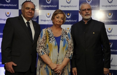  H&eacute;ctor Lescano, Liliam Kechichian y Benjam&iacute;n Liberoff este lunes en Buenos Aires.