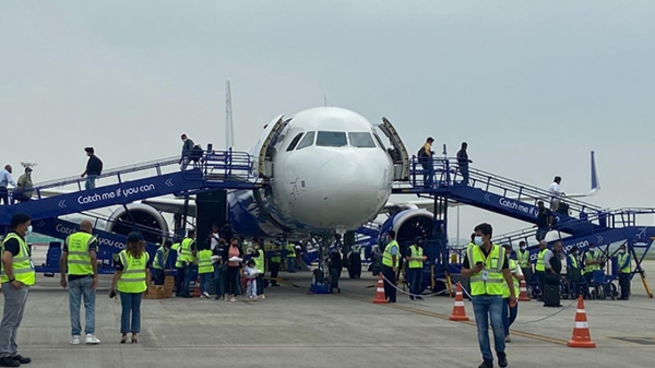 Un caos aeron&aacute;utico total paraliza la India