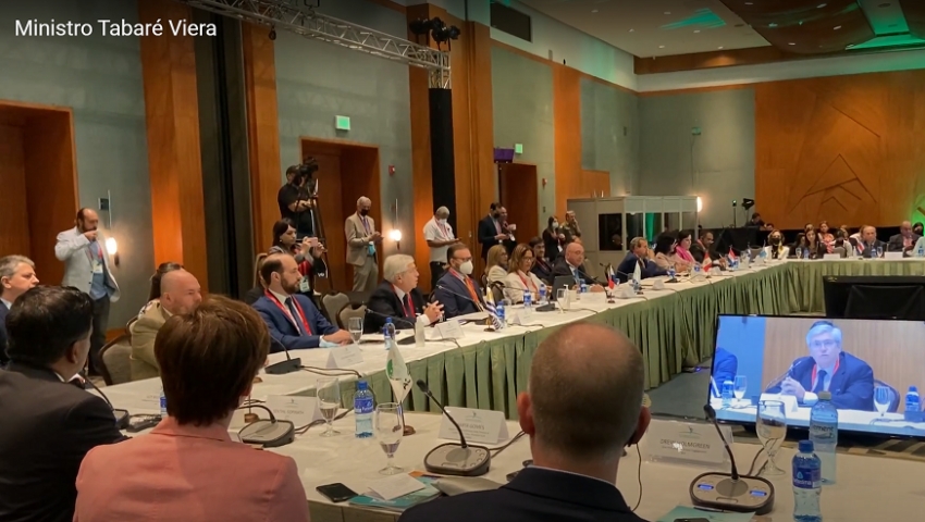 Ministro Viera en FIEXPO opt&oacute; por presentar indicadores destacados de Uruguay #PDAenFIEXPO2022