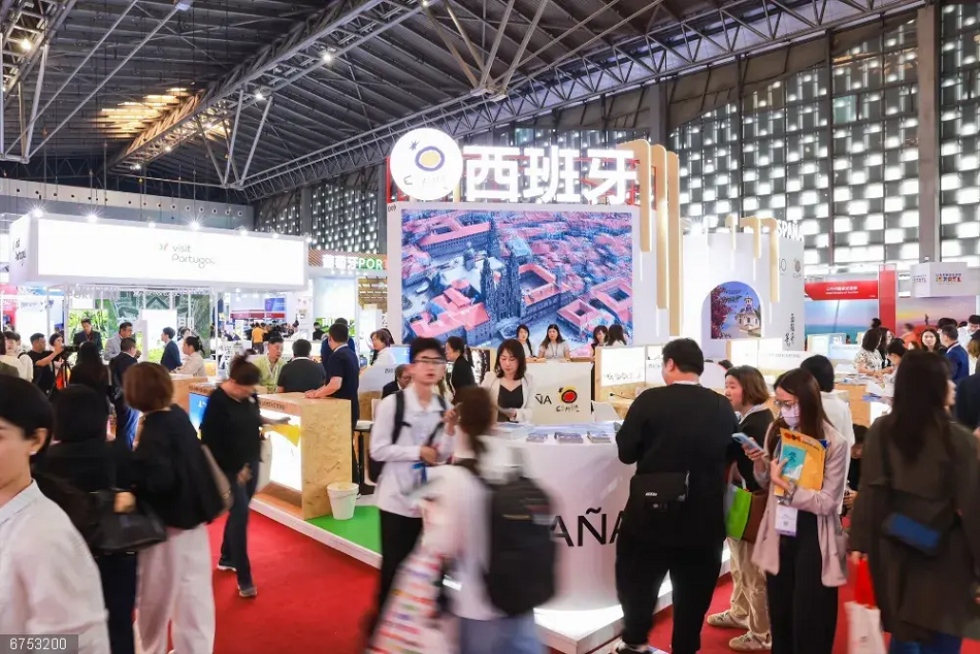 Espa&ntilde;a y China conectar&aacute;n 61 vuelos directos semanales durante el verano