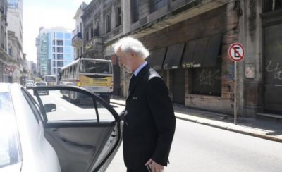  L&oacute;pez Mena y el Banco Rep&uacute;blica se cruzar&aacute;n en una audiencia de conciliaci&oacute;n.