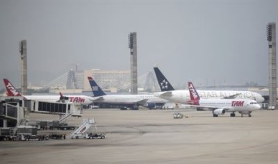 Ministro de Aviaci&oacute;n pide refuerzos en aeropuerto de R&iacute;o