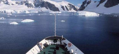  Navegando por el extremo sur. (Andr&eacute;s Camacho. Secretar&iacute;a de Turismo Municipalidad de Ushuaia.