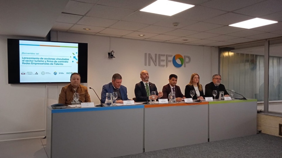 Trabajadores del sector tur&iacute;stico acceder&aacute;n a cursos a trav&eacute;s de Inefop