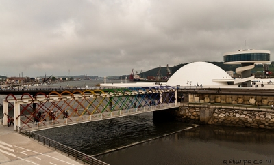 Centro Cultural Niemeyer (Avil&eacute;s)