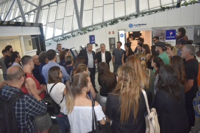 Despidos en Latam Uruguay: la regi&oacute;n movilizada. Llegaron sindicalistas desde Argentina