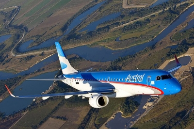 Primer vuelo de AUSTRAL con una tripulaci&oacute;n femenina
