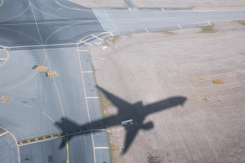 Neste entrega a American Airlines el primer combustible de aviaci&oacute;n sostenible certificado por CORSIA de la industria a&eacute;rea