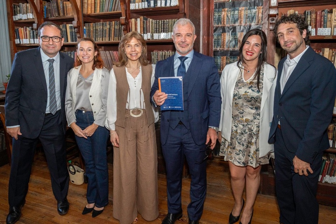 &ldquo;Derecho del Turismo. Desaf&iacute;os y perspectivas hacia un turismo sostenible&rdquo;
