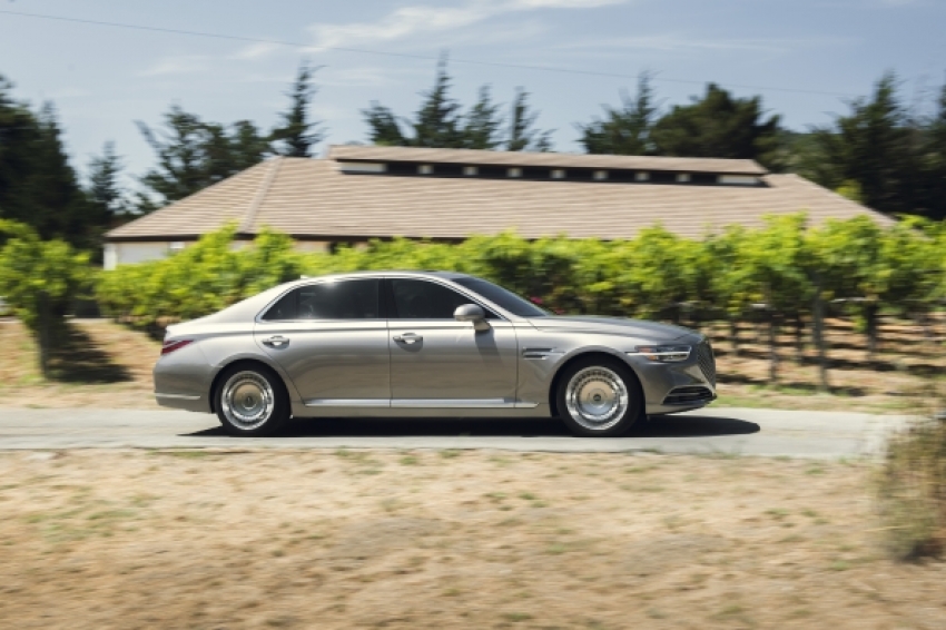 G&eacute;nesis G90 RWD 3.3T Premium
