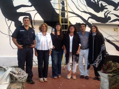 Cuatro mujeres, un alcalde y dos polic&iacute;as