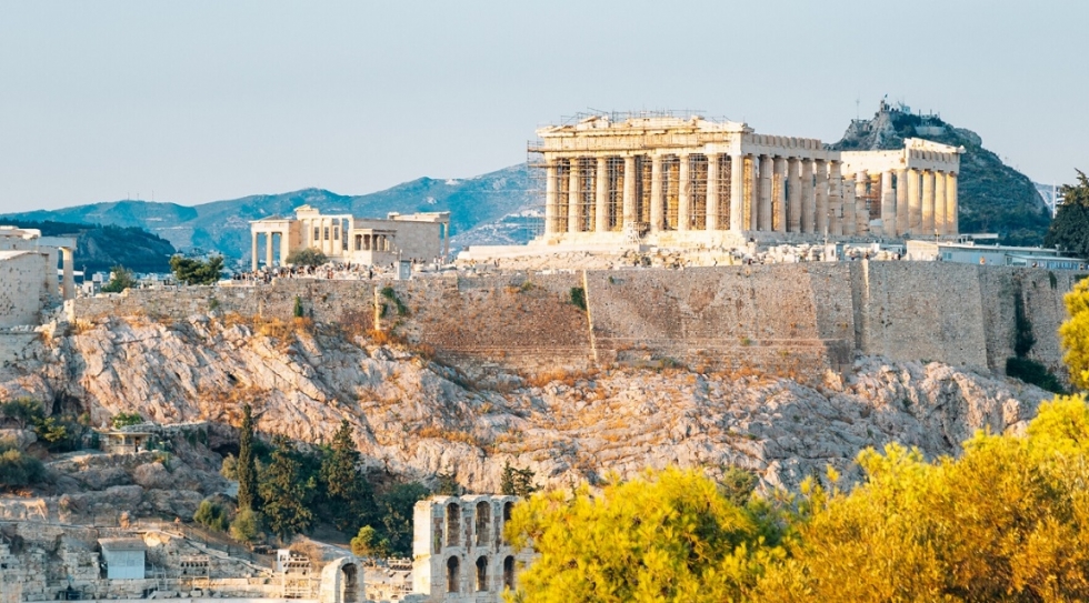 Grecia convenia con 10 aerol&iacute;neas impulsar su turismo