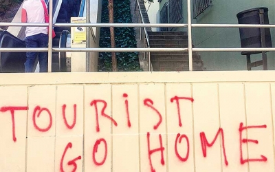 Turismo no deseado en Barcelona: "una marea incontrolable"