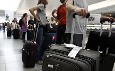Pasajeros esperan en Guarulhos y al parecer, esperan en todo Brasil