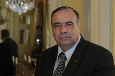 Remociones ministeriales: cuando el r&iacute;o suena