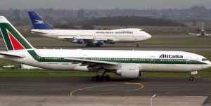 Alitalia y Aerol&iacute;neas Argentinas: problemas paralelos, la neurosis del low cost