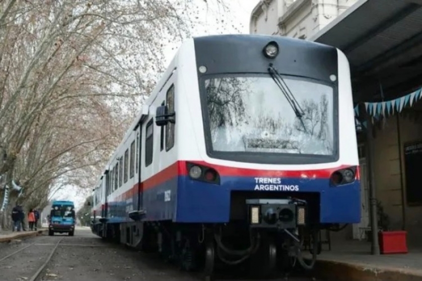 Las v&iacute;as bonaerenses tendr&aacute;n su primer tren tur&iacute;stico