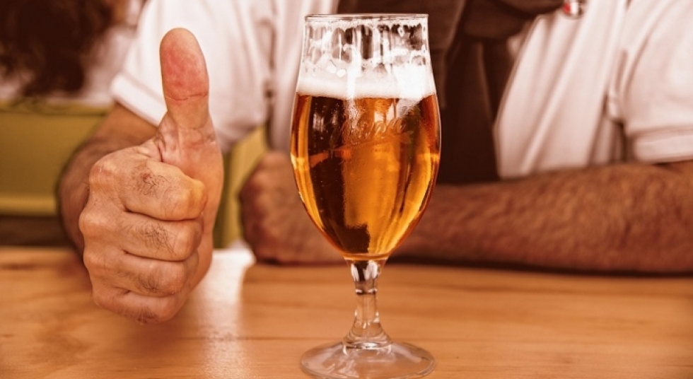 Dub&aacute;i quiere competir por el turista de clase media y la clave es el alcohol