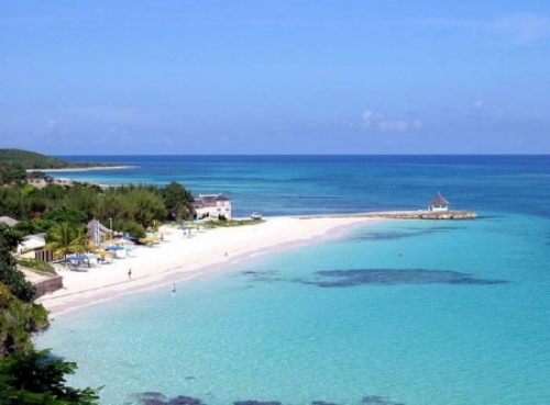   Jamaica invit&oacute; a los 33 mineros a pasar vacaciones gratuitas