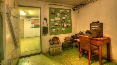 El refugio bajo el hotel Jalta, en Praga, se construy&oacute; para ser el cuartel general de los l&iacute;deres comunistas. Ahora se puede visitar-