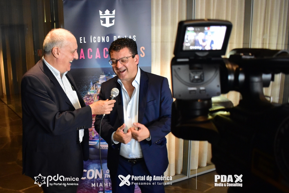Espectacular presentaci&oacute;n del nuevo gran producto de 5 M Travel Group y ROYAL CARIBBEAN