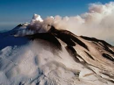Erupci&oacute;n del Etna provoc&oacute; problemas en Catania