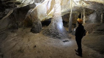 Abren al p&uacute;blico la mayor cueva visitable de Espa&ntilde;a
