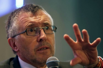 Cueto: "Esta es una de las regiones m&aacute;s costosas en cargos a pasajeros y aerol&iacute;neas"