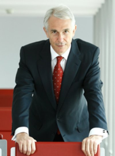 IATA advierte riesgos que podrían frenar el crecimiento del sector aéreo