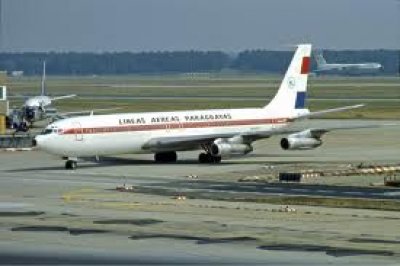 Avi&oacute;n de la extinta L&iacute;neas A&eacute;reas Paraguayas (LAP). 