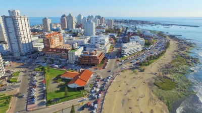 Punta del Este: "salir a vender el fr&iacute;o y la idea de visitar Uruguay a disfrutar un fueguito"