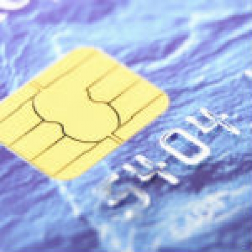 Manejo de tarjetas de cr&eacute;dito crece un 20%