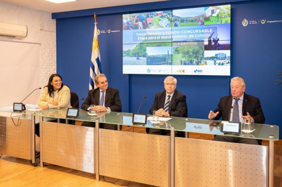 Carmen S&aacute;nchez, Remo Monzeglio, Tabar&eacute; Viera, Carlos Moreira.