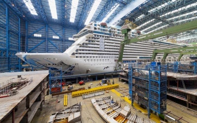 Interior del Astillero Meyer en Papenburg, Alemania.
