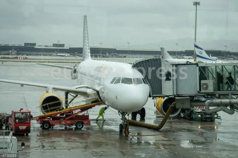 Vueling: desembarco de j&oacute;venes en Valencia fue para "priorizar la seguridad"